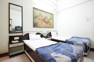 Hotel Royal Night, Ahmedabad 2